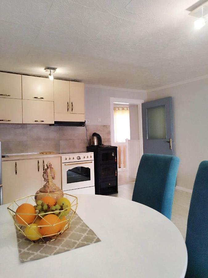 Apartment With Garden Hanja Mostar Ngoại thất bức ảnh